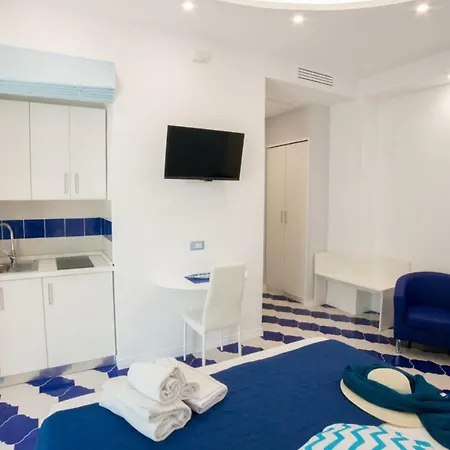 ゲストハウス Marilisa Holidays